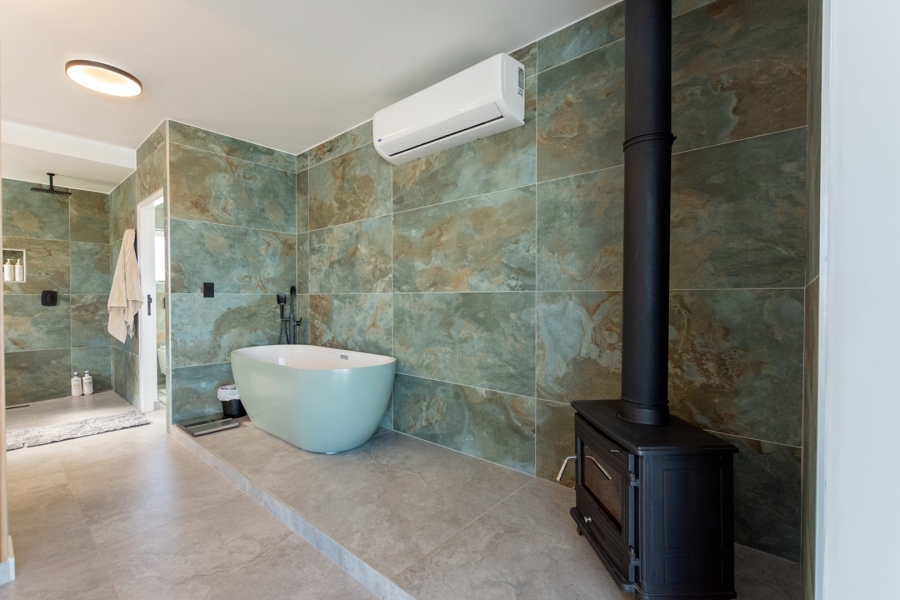 5 Bedroom Property for Sale in Mykonos Western Cape
